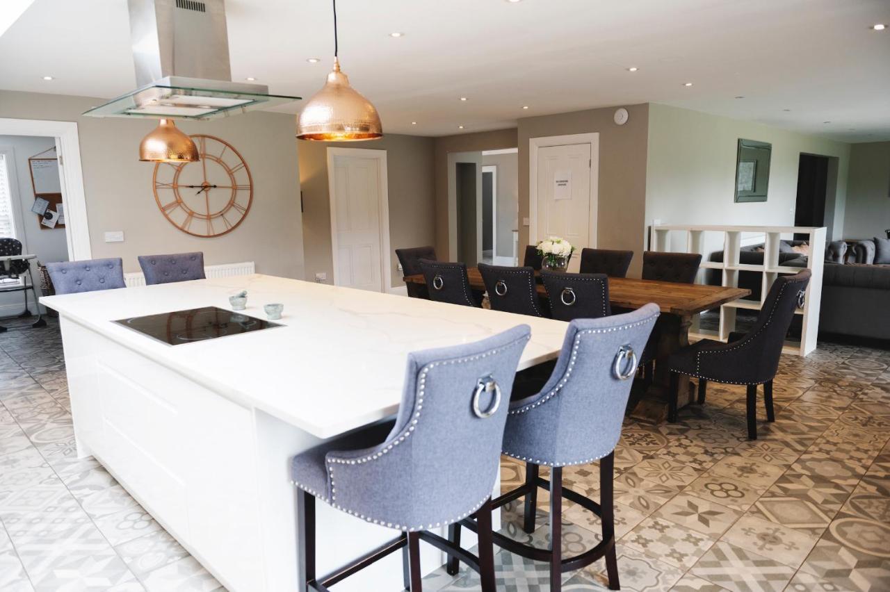 Large Country House - Hot Tub - Pool Table - Bbq - 5 Bedrooms - Log Burner Three Legged Cross Exterior foto